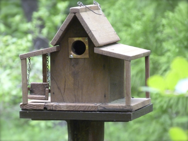 Bobber Bird House FOR SONG BIRDS  OUT99799 